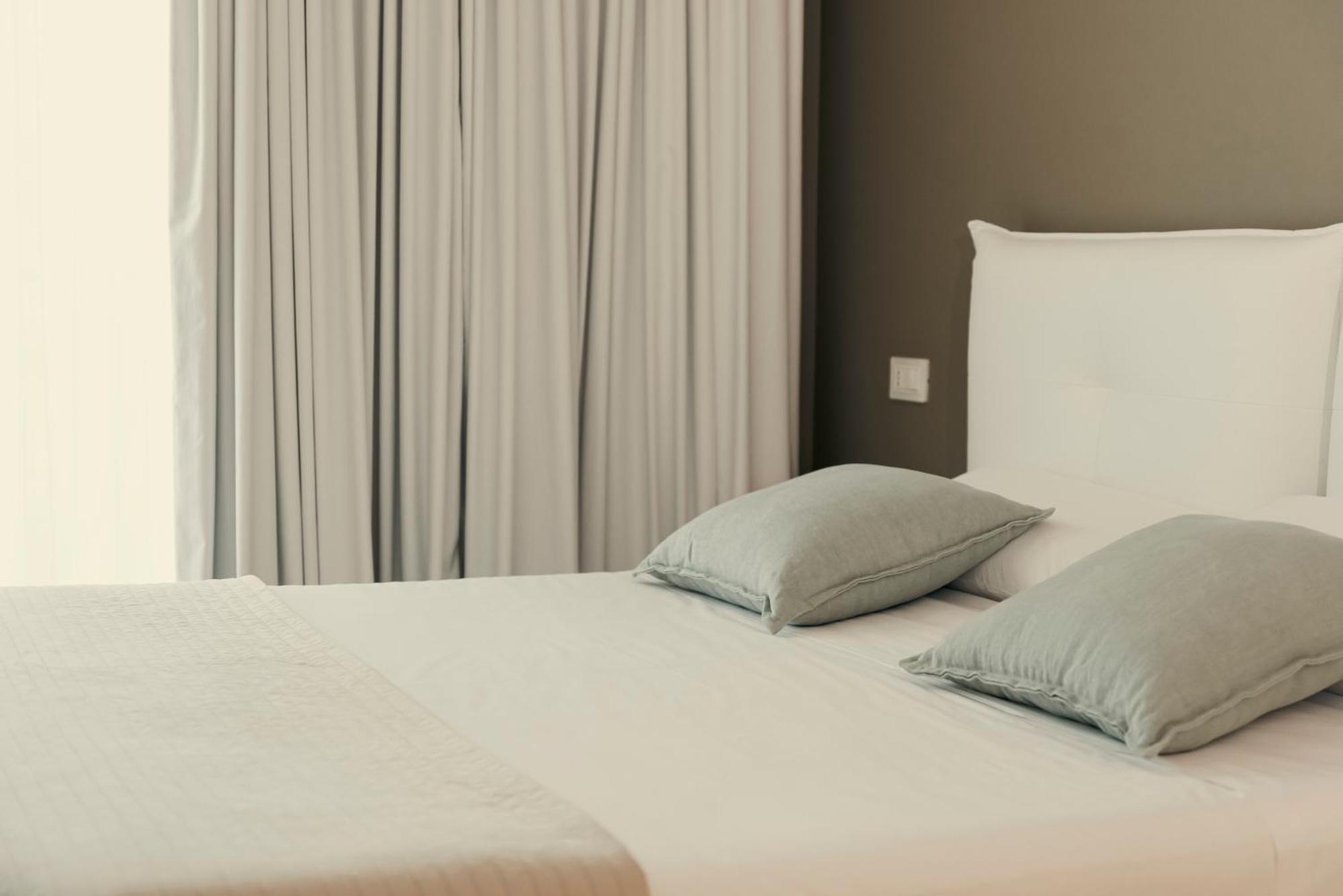 Copacabana Hotel Design Маргерита ди Савоя Екстериор снимка